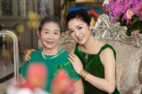 Sao Việt 23/10, tin sao việt mới nhất