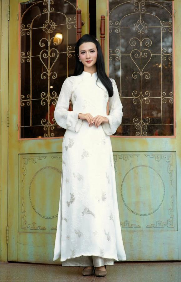 Sao Việt 23/10, tin sao việt mới nhất