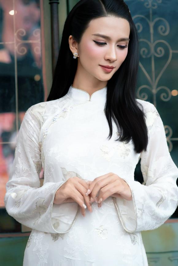 Sao Việt 23/10, tin sao việt mới nhất