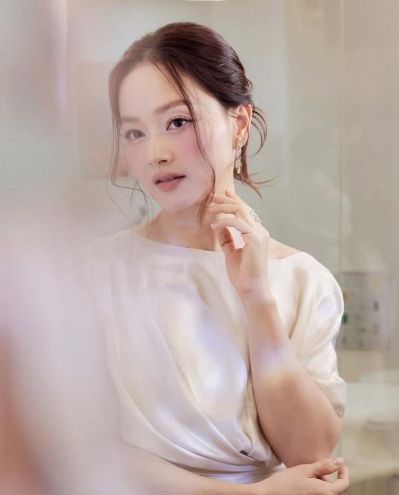 Sao Việt 23/10, tin sao việt mới nhất