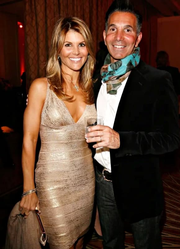 03-ly-hon-2.jpg 2 cặp sao quyền lực Hollywood, Lori Loughlin, sao Hollywood