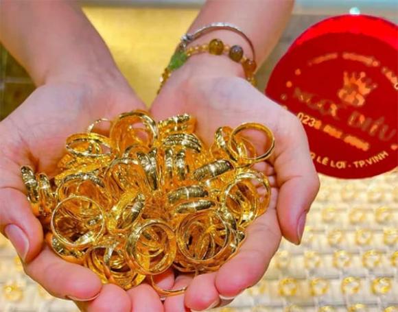 1kg-vang-bang-bao-nhieu-cay-vang (1).jpg 0 1kg vàng bằng bao nhiêu cây vàng, vàng 9999, kiến thức