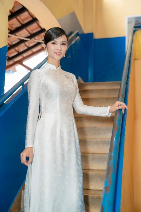 Sao Việt 25/10 11 Sao Việt 25/10, tin sao việt mới nhất