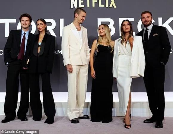 Victoria Beckham và con dâu Nicola Peltz 1 Victoria Beckham, Nicola Peltz, sao hollywood