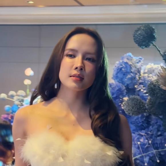 Thiều Bảo Trâm lộ diện với gương mặt khác lạ, nhan sắc gây tranh cãi (9).jpg 0 thiều bảo trâm, sao việt