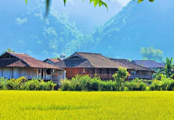 01-lang-du-lich-tot-nhat-the-gioi-1.jpg 3 Làng Du lịch tốt nhất thế giới 2025, thôn Lô Lô Chải, Tuyên Quang, làng Quỳnh Sơn, Lạng Sơn