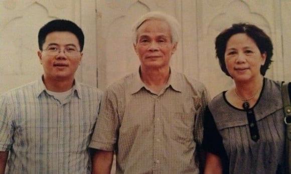 Đại gia tộc trí thức của người Việt Nam đầu tiên giành giải 'Nobel Toán học': Cả bố và mẹ đều là Giáo sư, Phó Giáo sư 0 Đại gia tộc trí thức, gia đình giáo sư ngô bảo châu