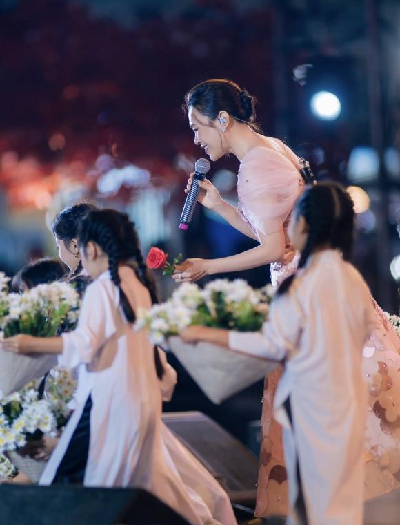 Sao Việt 27/10 7 Sao Việt 27/10, tin sao việt mới nhất