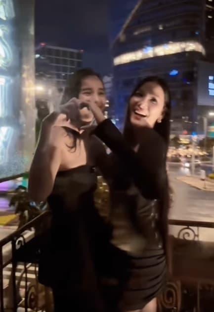 sau-thoi-gian-cach-mat-hoang-thuy-va-le-thuy-lam-lanh-2-ngoisaovn-w433-h633 0 Lê Thúy, Hoàng Thùy, sao Việt