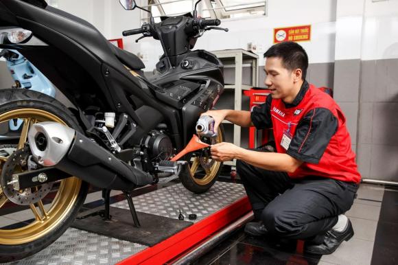 Hot girl GenZ Ceri, Yamaha Janus