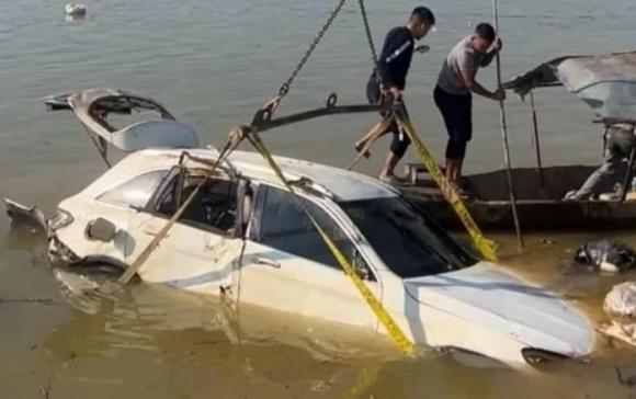 xe sang mất tích 0 Xe sang Mercedes mất tích được tìm thấy, kiến thức