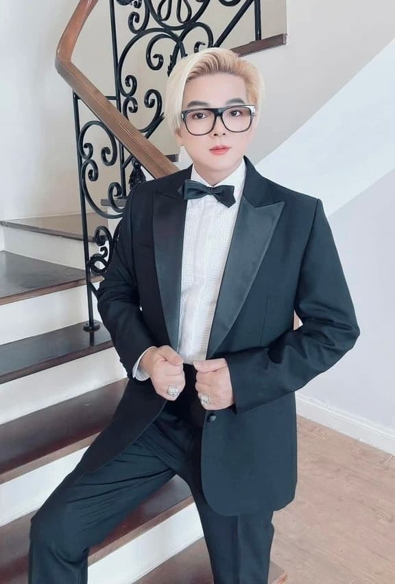 Vũ Hà Hầu tòa 1 Vũ Hà, Vũ Hà đánh bạc, Vũ Hà giàu cỡ nào