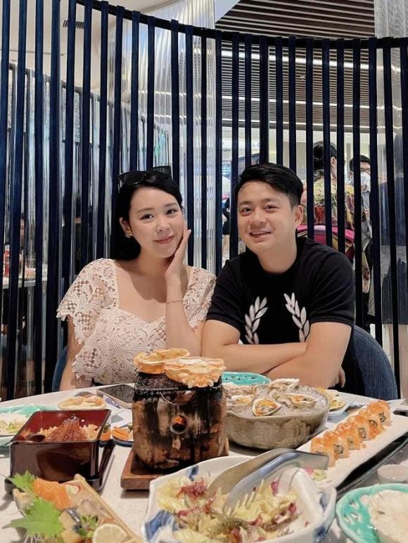 Diễn viên Hoàng Triều Dương - con trai NSND Hoàng Dũng báo tin vui có con sau 7 tháng kết hôn với vợ đã yêu 9 năm (9).jpg 1 hoàng triều dương, nsnd hoàng dũng, sao việt