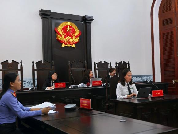 li-do-giup-me-duc-tien-khong-co-ten-trong-di-chuc-o-my-van-duoc-chia-di-san-1-ngoisaovn-w2560-h1920 2 siêu mẫu Đức Tiến, sao Việt