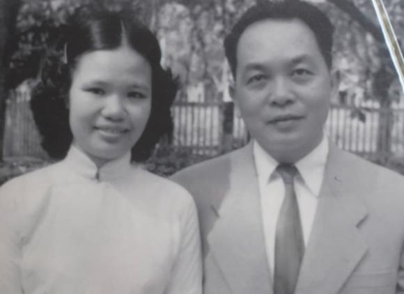 Gia đình đại tri thức hàng đầu Việt Nam: Có 9 Giáo sư và Phó Giáo sư, 3 con rể đều là Tướng lừng danh của Quân đội 2 Gia đình đại tri thức hàng đầu Việt Nam, gia đình giáo sư đặng thai mai