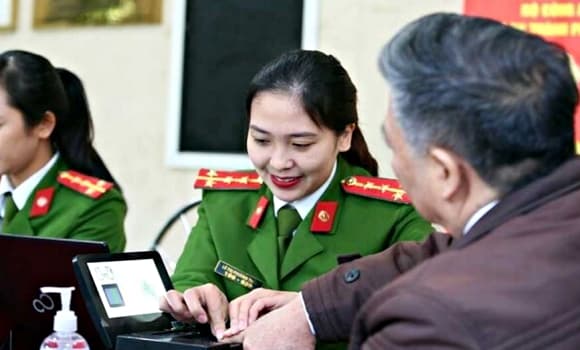 01-doi-cmnd-sang-cc-1.jpg 1 Chứng minh nhân dân, căn cước