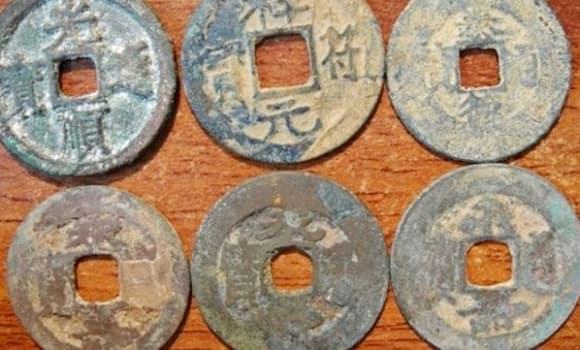 02-ho-quy-ly-1.jpg 2 tiền giấy đầu tiên của Việt Nam, Hồ Quý Ly, lịch sử Việt Nam