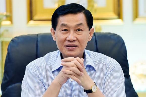 anh-oi-con-chet-roi-tieng-thet-am-anh-vua-hang-hieu-johnathan-hanh-nguyen (1).jpg 0 Johnathan Hạnh Nguyễn, Vua hàng hiệu, Doanh nhân