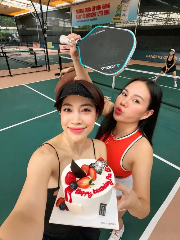 sao 30/10/2025 2 Sao Việt 30/10, tin sao việt mới nhất