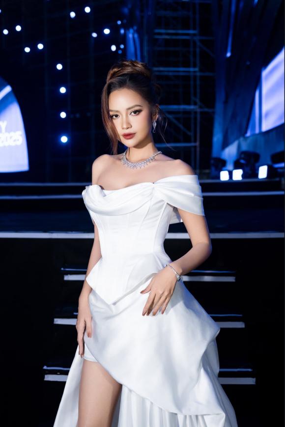 Sao Việt 29/10 9 Sao Việt 29/10, tin sao việt mới nhất