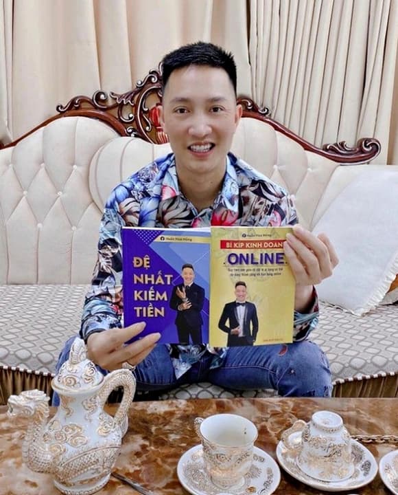 01-huan-hoa-hong-7.jpg 0 Huấn Hoa Hồng, Hệ sinh thái trăm tỷ của Huấn Hoa Hồng, Huấn Hoa Hồng bị bắt