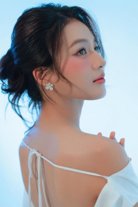 diễn viên Bích Ngọc, Lưu Diệc Phi, Lý Thấm, sao Việt