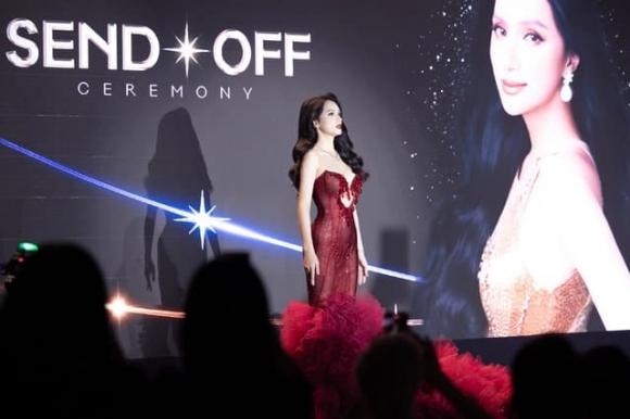 huong-giang-bat-khoc-nhan-sash-noi-ro-li-do-di-thi-1-ngoisaovn-w640-h427 7 Hoa hậu Hương Giang, sao Việt