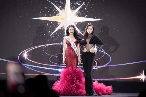 huong-giang-bat-khoc-nhan-sash-noi-ro-li-do-di-thi-9-ngoisaovn-w640-h427 2 Hoa hậu Hương Giang, sao Việt