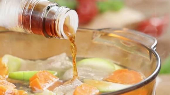nêm nước mắn vào món ăn 0 không nêm nước mắm khi món ăn đang sôi, mẹo nấu ăn, kiến thức