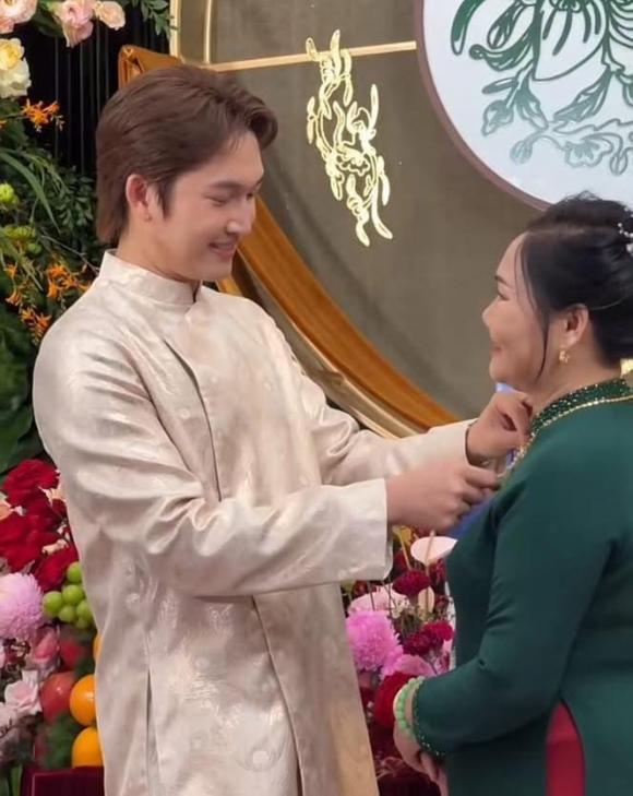 Đình Tú, Ngọc Huyền, sao Việt