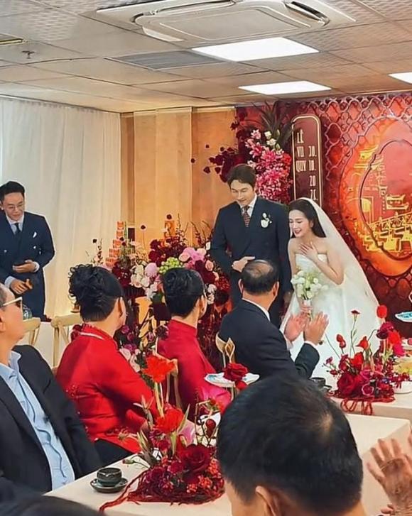 Đình Tú, Ngọc Huyền, sao Việt