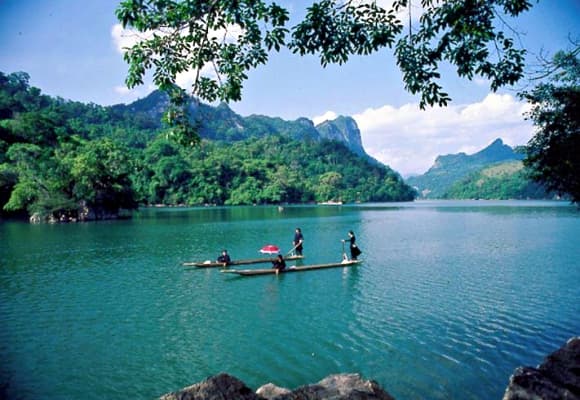 hồ nước ngọt lớn nhất Việt Nam, hồ nước ngọt đẹp nhất thế giới, hồ nước ngọt 200 triệu năm tuổi, Hồ Ba Bể