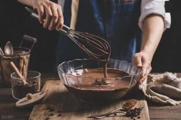 banh-ngot (1).jpg 3 cholesterol cao