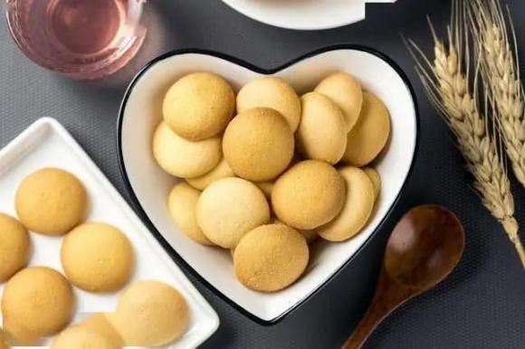 banh-ngot (1).jpg 5 cholesterol cao