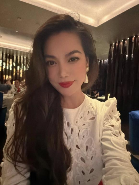 Sao Việt 31/10 10 Sao Việt 31/10, tin sao việt mới nhất