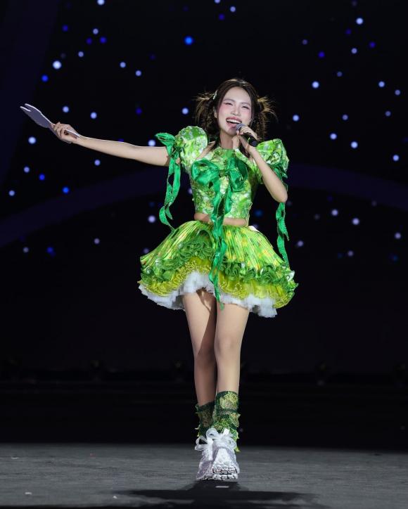 Sao Việt 31/10 13 Sao Việt 31/10, tin sao việt mới nhất