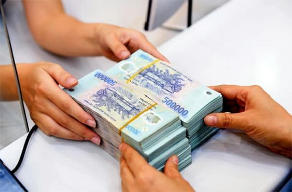 Thu nhập miễn thuḗ, thuḗ thu nhập cá nhȃn, 