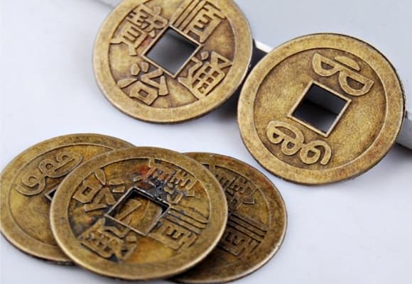 Phong thủy, vật phẩm phong thủy, Tiền xu, cây xương rồng