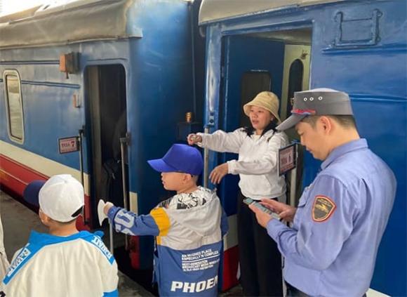 Tết Bính Ngọ 2026, Người lao động, hỗ trợ phương tiện người lao động về quê đón Tết