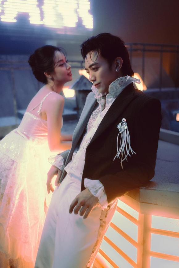 SOOBIN có bạn gái  0 SOOBIN có bạn gái 1, sao việt