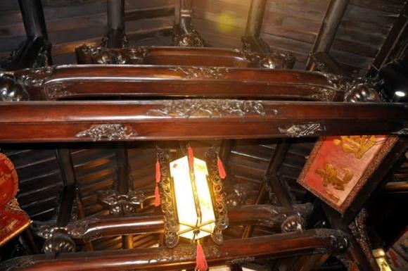 Ngôi nhà gần 300 tuổi làm bằng gỗ quý, thành phố đáng sống nhất nước, nhà cổ Tấn Ký