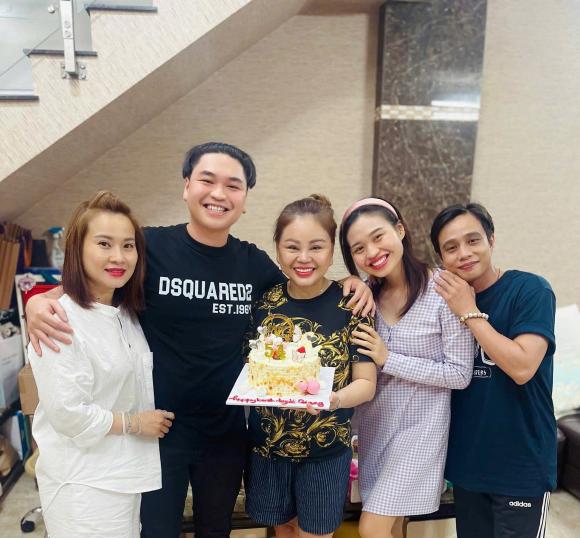 Sao Việt 2/11, tin sao việt mới nhất