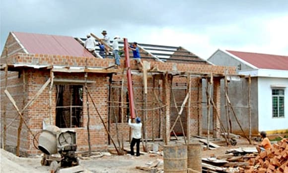 Mượn đất, Xây nhà trên đất đã mượn, bồi thường