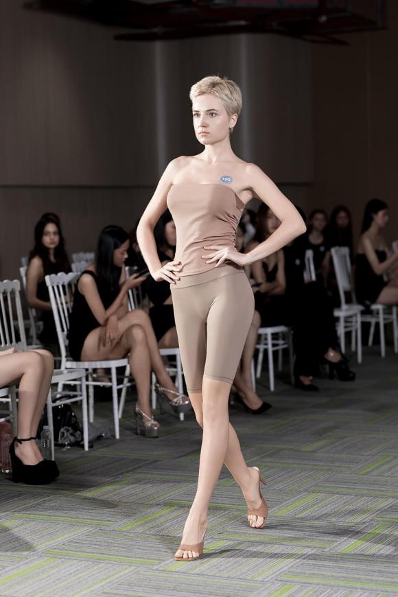 j6-ngoisaovn-w1000-h1500 2 Tom Kara, Essence of Beauty, Nhà thiết kế Tom Kara