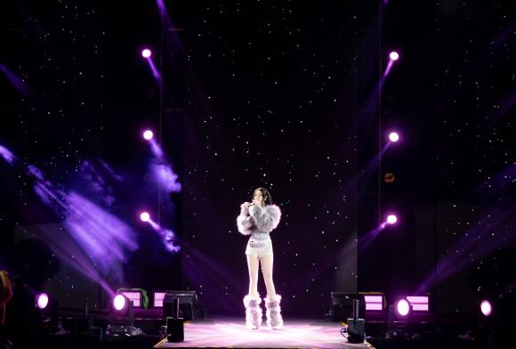 lo3-ngoisaovn-w1429-h967 4 Single with STYLE, Gen Z