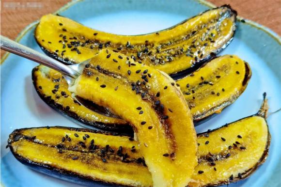 กล้วย (2).jpg 2 กล้วย