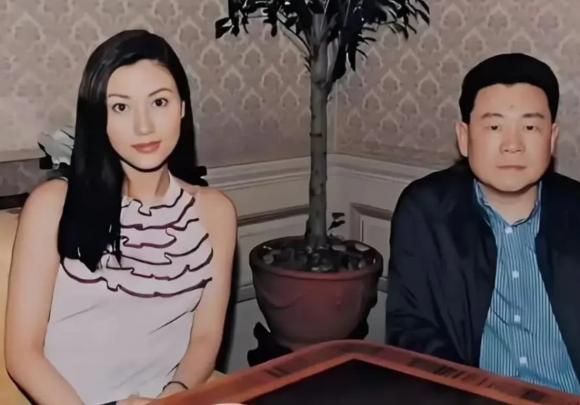 ly-gia-han-khoi-tai-san-4-ngoisaovn-w1102-h771 2 Hoa hậu Lý Gia Hân, chồng Lý Gia Hân, sao Hoa ngữ