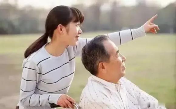 noi-so-nguoi-gia (1).jpg 2 người già