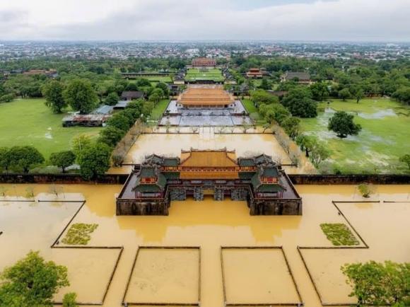 sập tường hoàng thành huế 2 Sập tường Hoàng thành Huế, Đại nội Huế