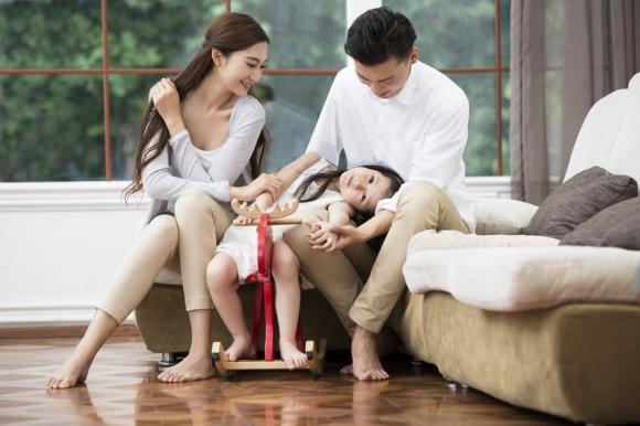 tre-co-eq-cao-3-ngoisaovn-w982-h654 0 dạy con EQ cao, đặc điểm trẻ EQ cao